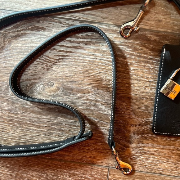 Black Coach Signature 2-way Boston Travel Duffel Bag - Picture 4 of 7